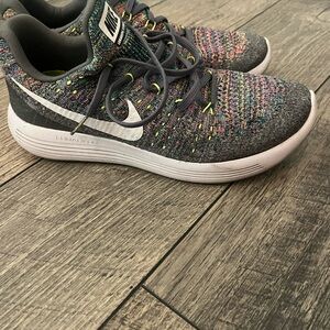 Women’s Nike Lunar Epic Flynit - Colorful - Size 9.5